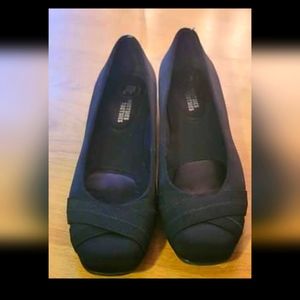 Mootsie tootsie slip ons